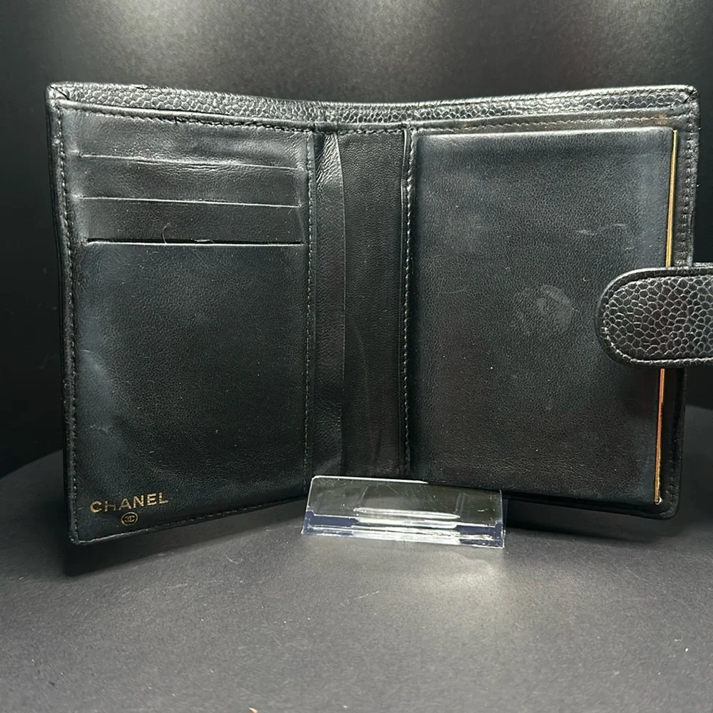 CHANEL Caviar Timeless CC Compact French Wallet in Black‎ - EUC - Picture 2 of 13